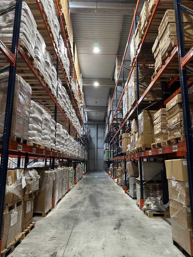 Dépôt - Racks - Loulaysiens Logistique